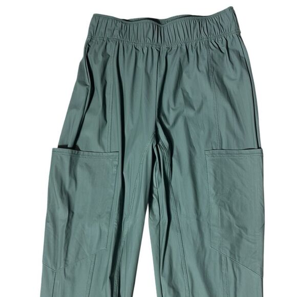 Ruti women’s 0 the cargo pants that will surprise green quiet luxury - Picture 2 of 10
